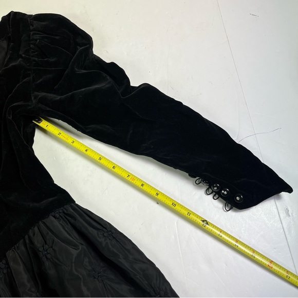 Vintage Black Velvet Dress size Small Taffeta Sweetheart 80s Party Evening Prom - Picture 12 of 14